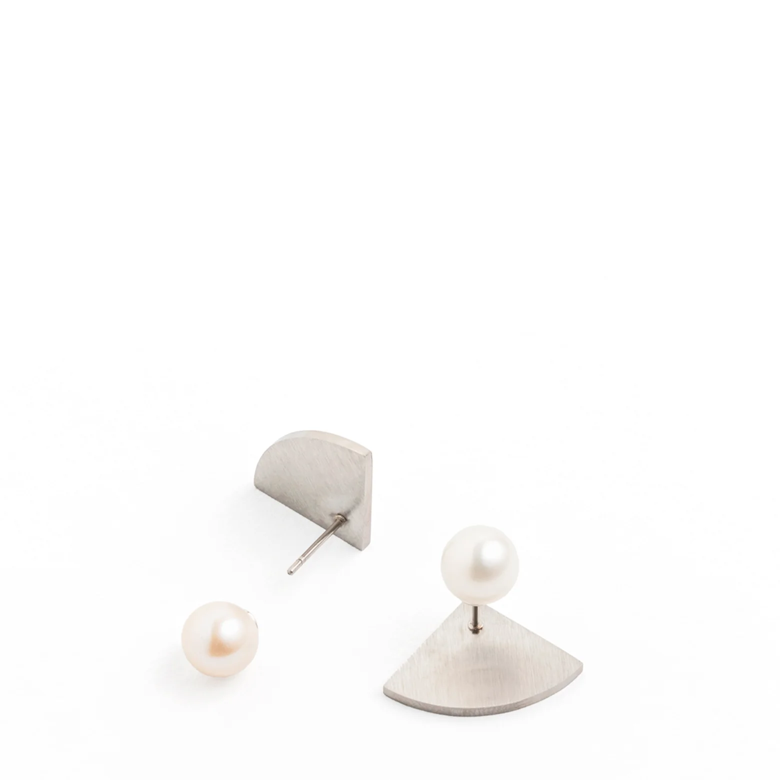 Kvartcirkel ørering med perle - Image 7