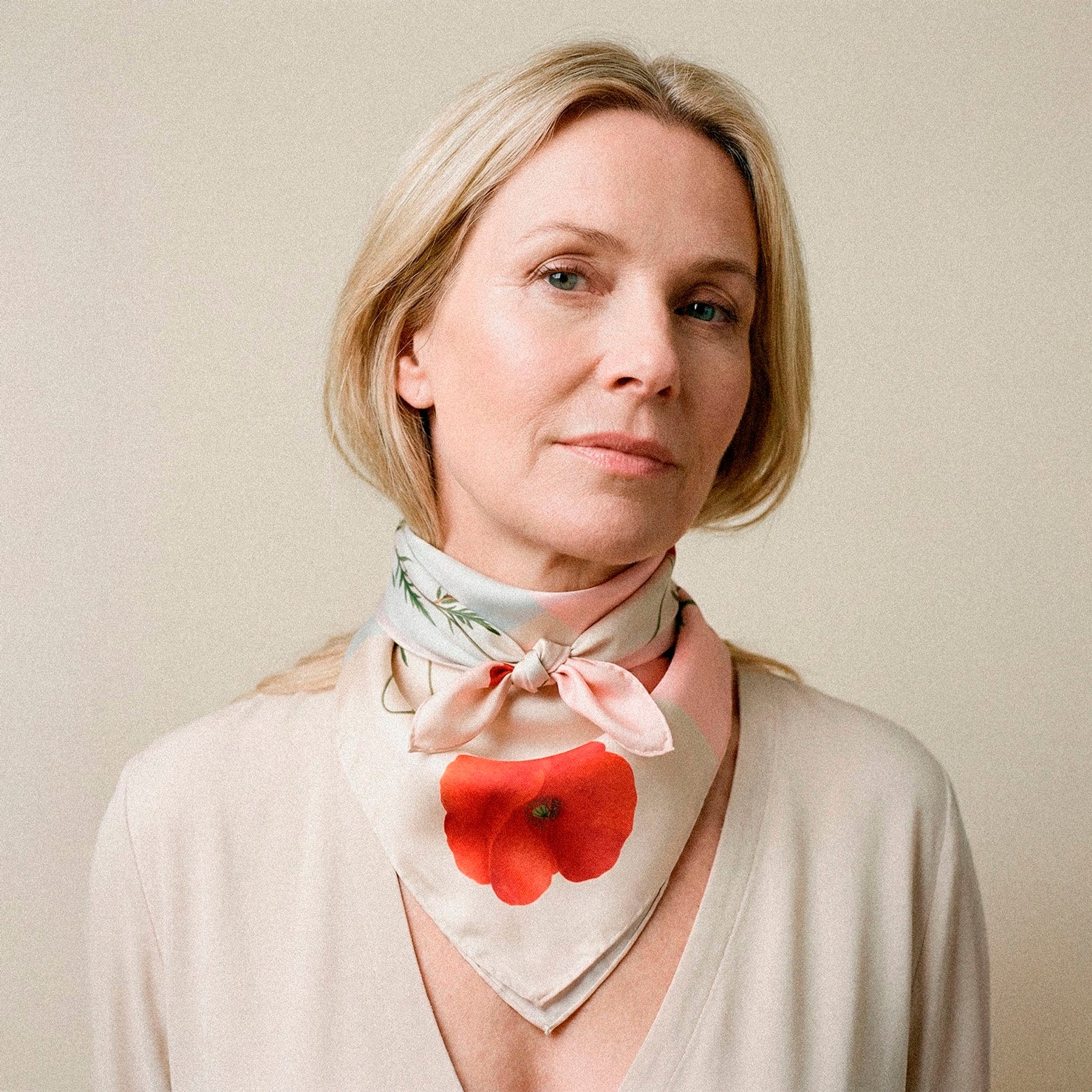 Flora Danica silketørklæde 90 x 90 cm - Image 4