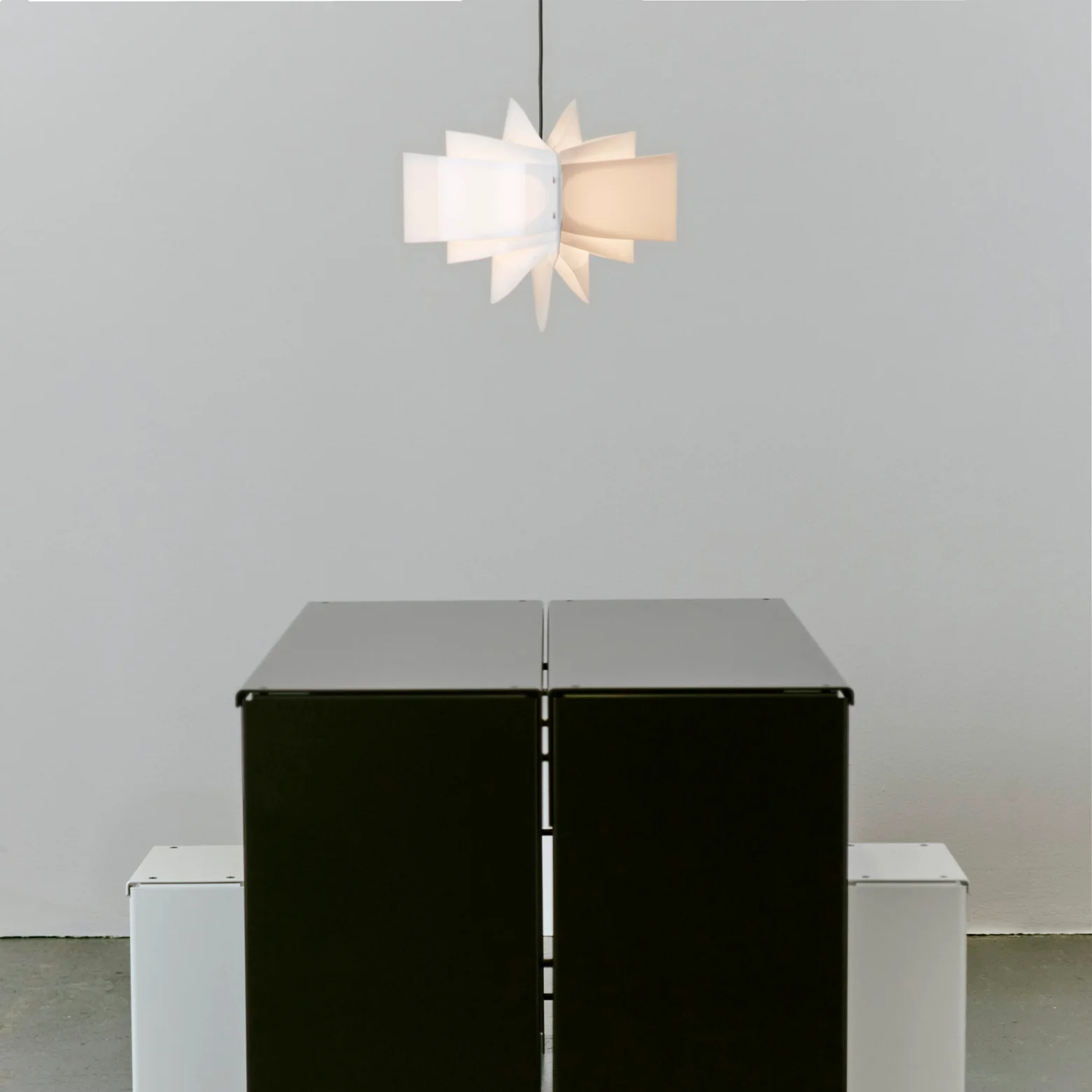 Loftlampe – Tribute Lamp Opal acrylic - Image 3
